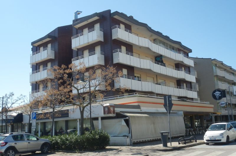 49. Condominio Balkan int. 13